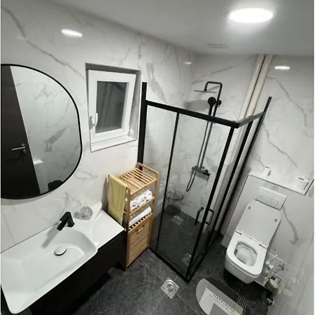 In Center, Apartment *